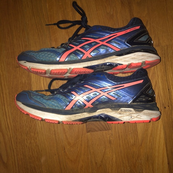 asics running sneakers - Picture 3 of 5